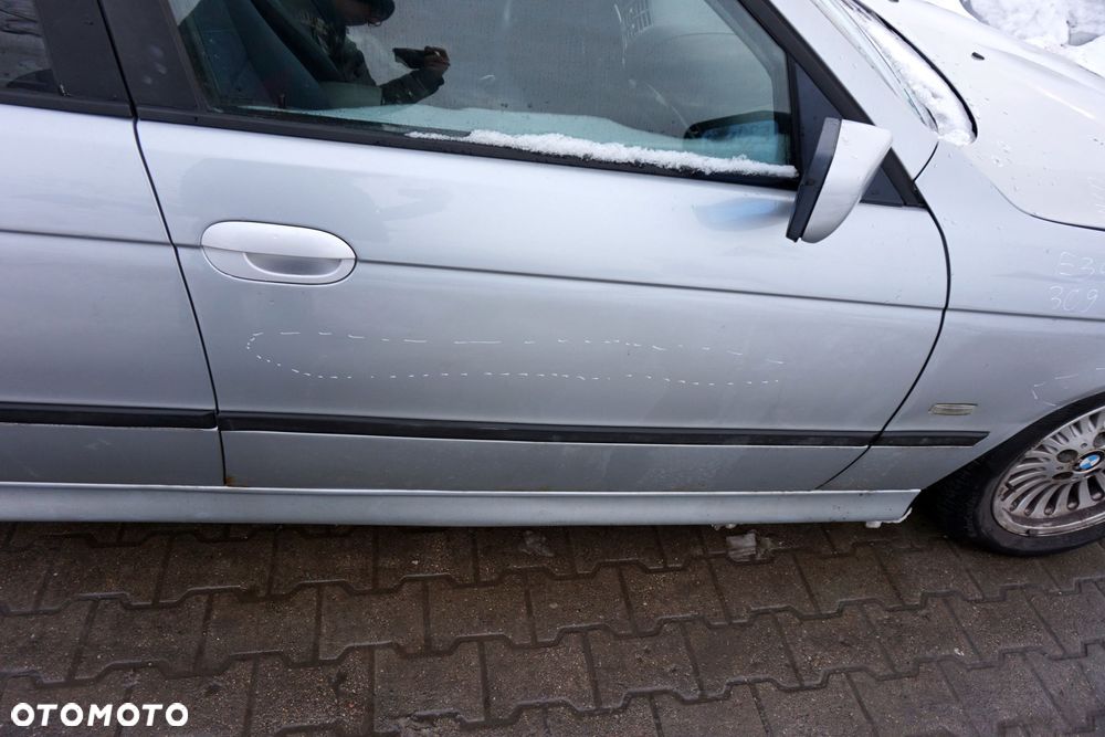 DRZWI PRZEDNIE PRAWE 5 E39 KOMBI 309  SREBRNY ARKTISSILBER BMW 1995-2000 - 3