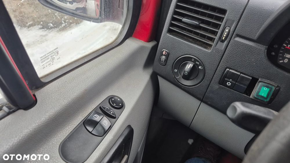 Volkswagen CRAFTER - 7