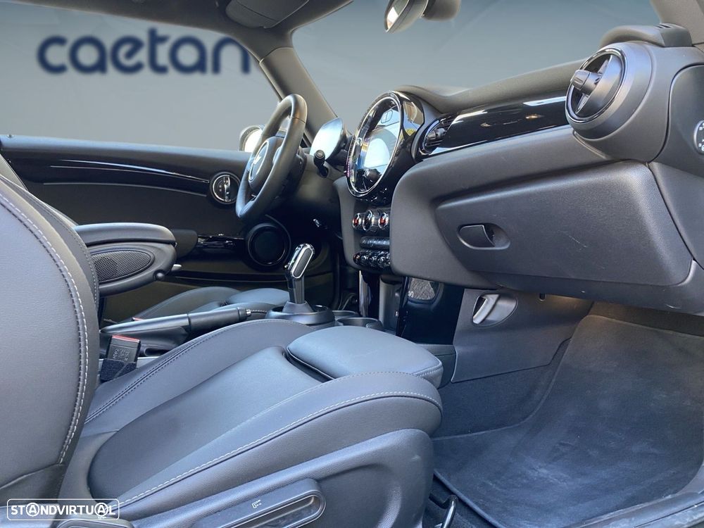 MINI 3 Portas Cooper Premium Classic Auto - 13