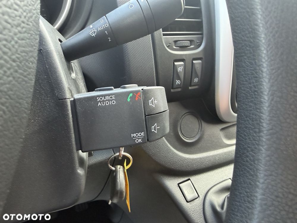 Renault Trafic - 24