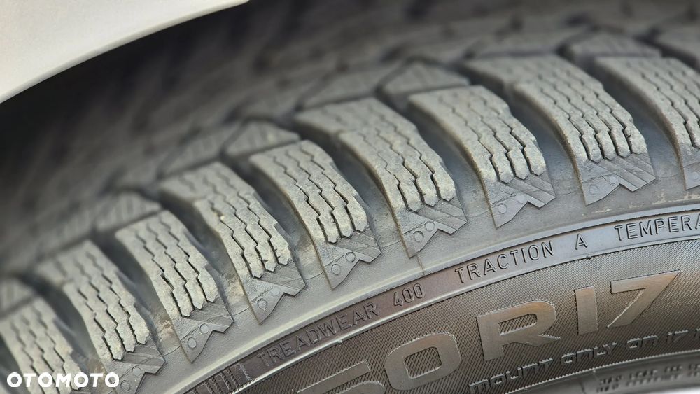 BMW Seria 5 520d Edition Fleet Exclusive - 28