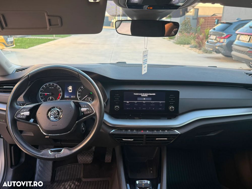 Skoda Octavia 2.0 TDI DSG Ambition - 10