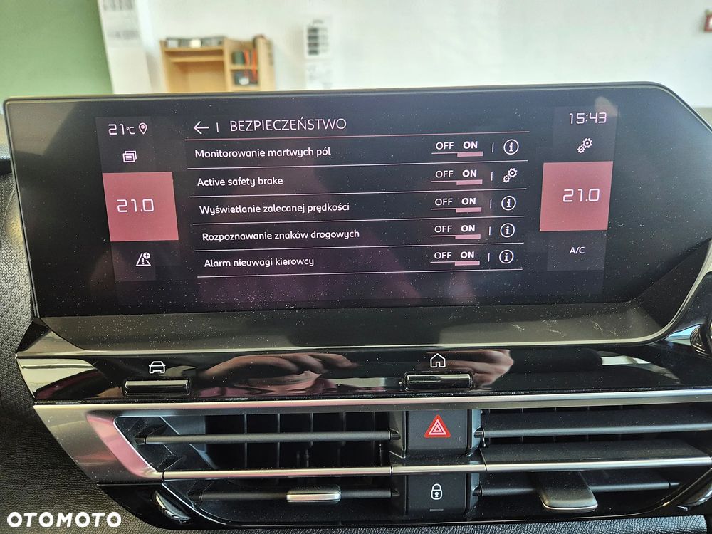 Citroën C4 1.2 PureTech Shine S&S EAT8 - 33