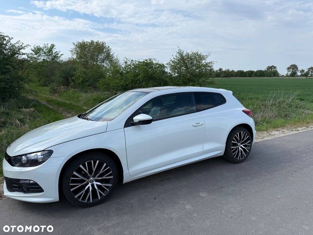 Volkswagen Scirocco 2.0 TDI DSG Life - 6