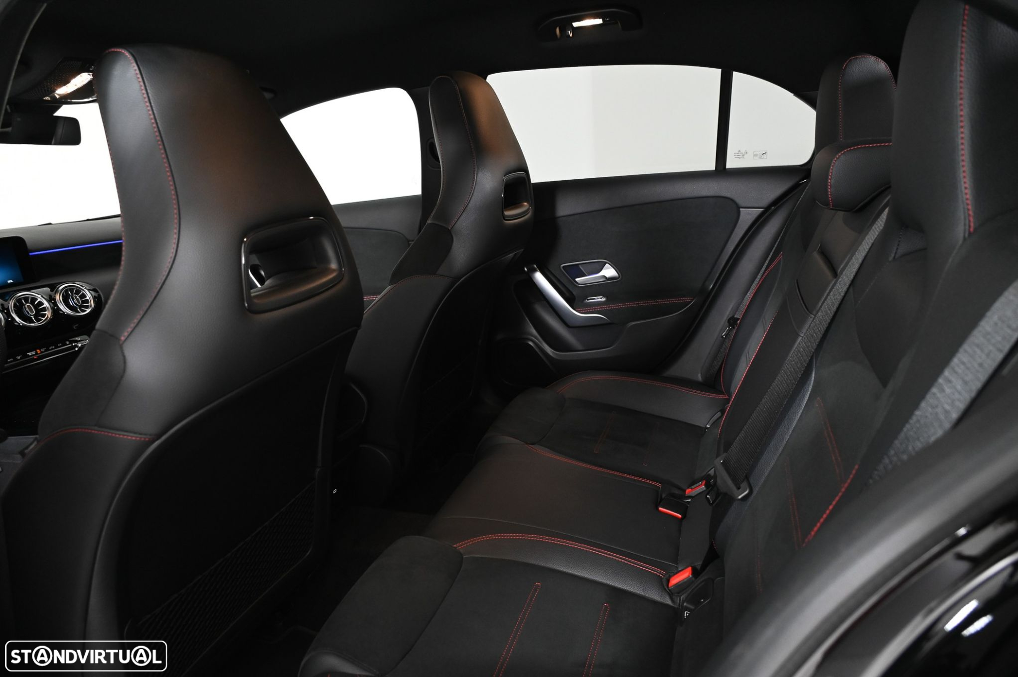 Mercedes-Benz A 250 e AMG Line - 15