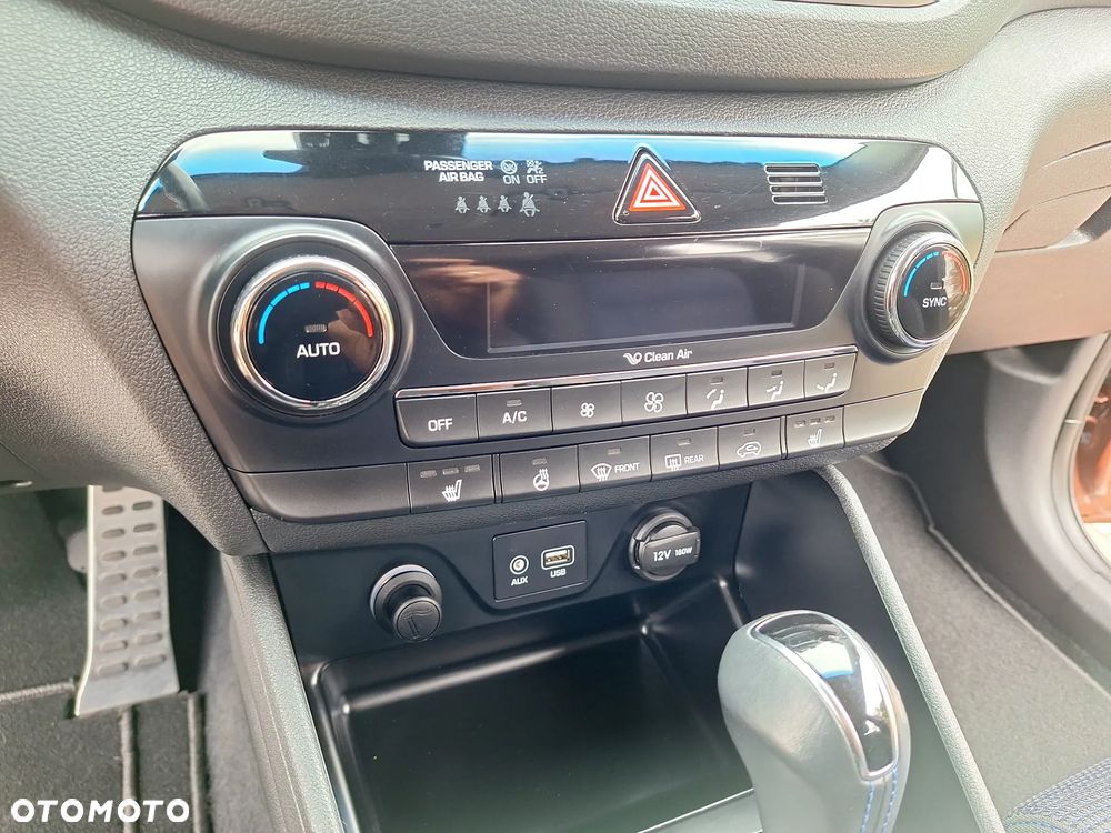 Hyundai Tucson blue 1.7 CRDi 2WD DCT Premium - 30