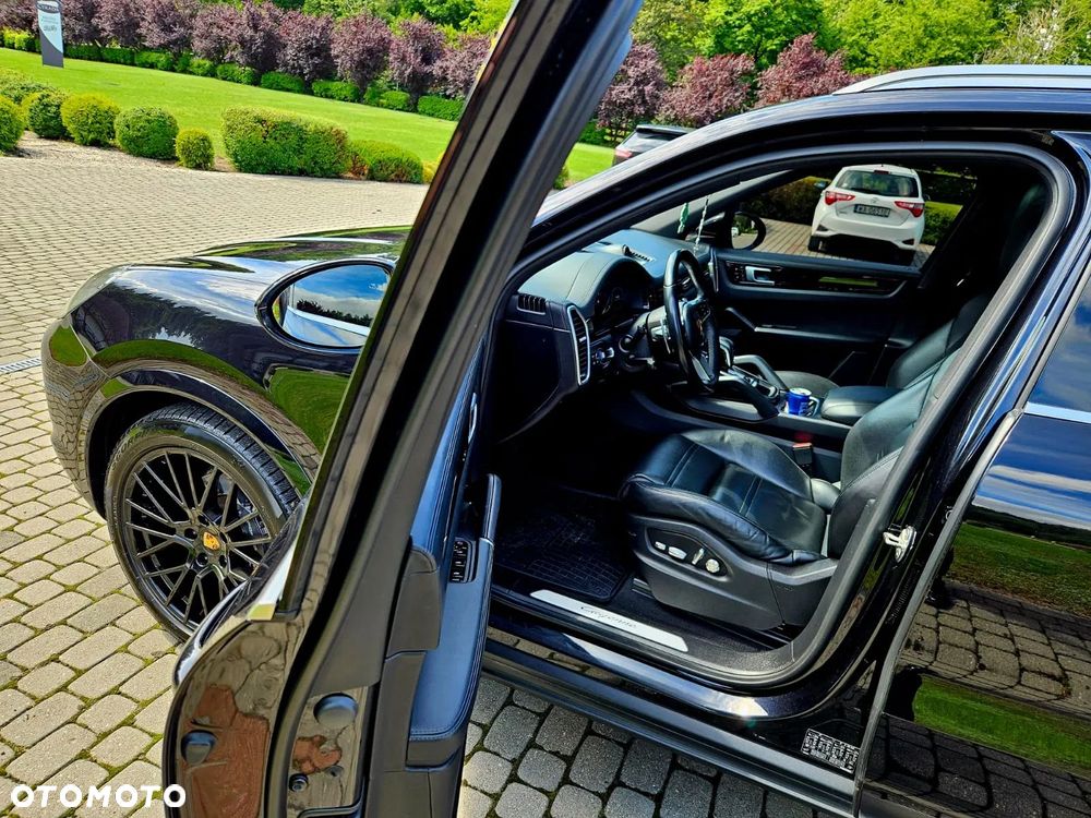 Porsche Cayenne Standard - 17
