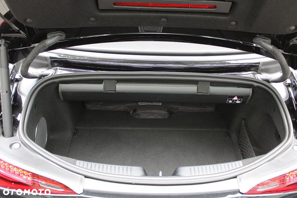 Mercedes-Benz SL AMG 63 4-Matic+ - 40