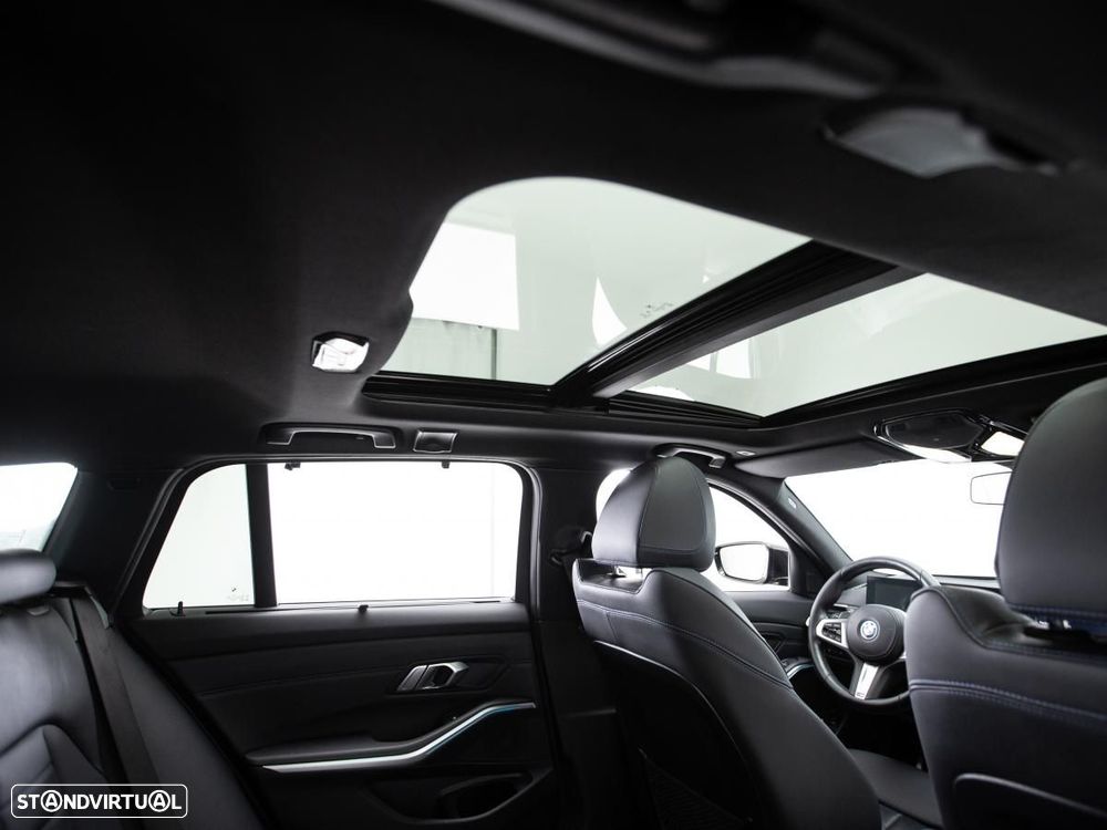 BMW 320 e Pack Desportivo M Auto - 15