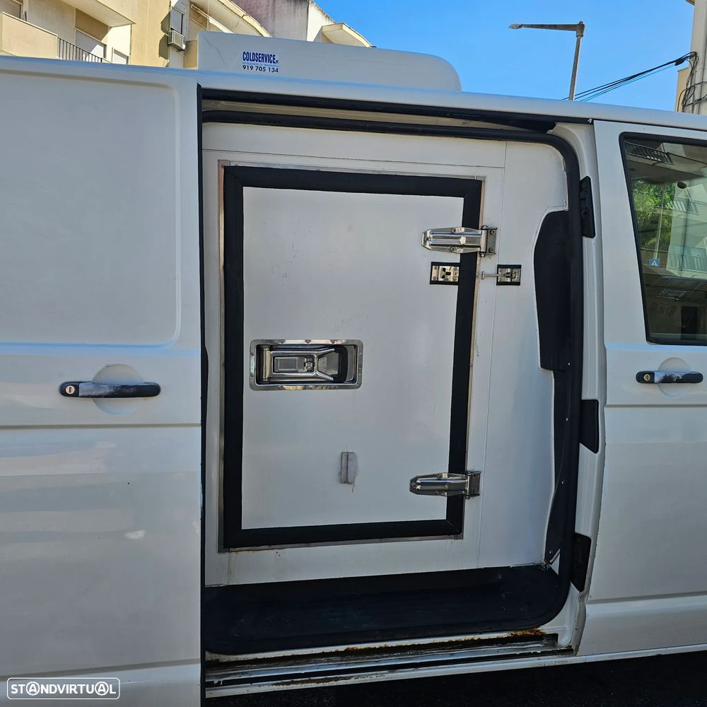 VW Transporter frio garagem - 12