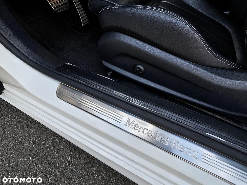 Mercedes-Benz Klasa E 220 d 9G-TRONIC AMG Line - 13