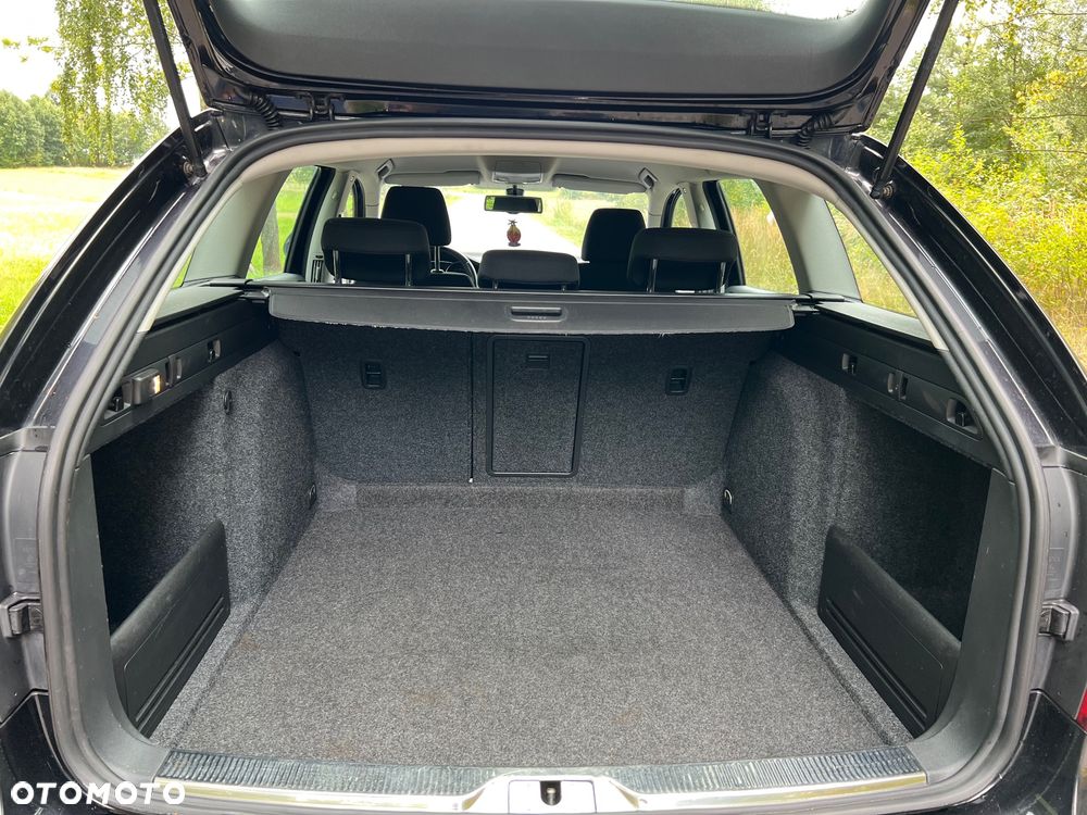 Skoda Superb 2.0 TDI Business - 14
