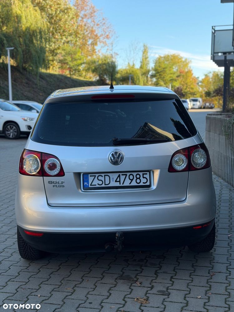 Volkswagen Golf Plus 1.6 Trendline - 12