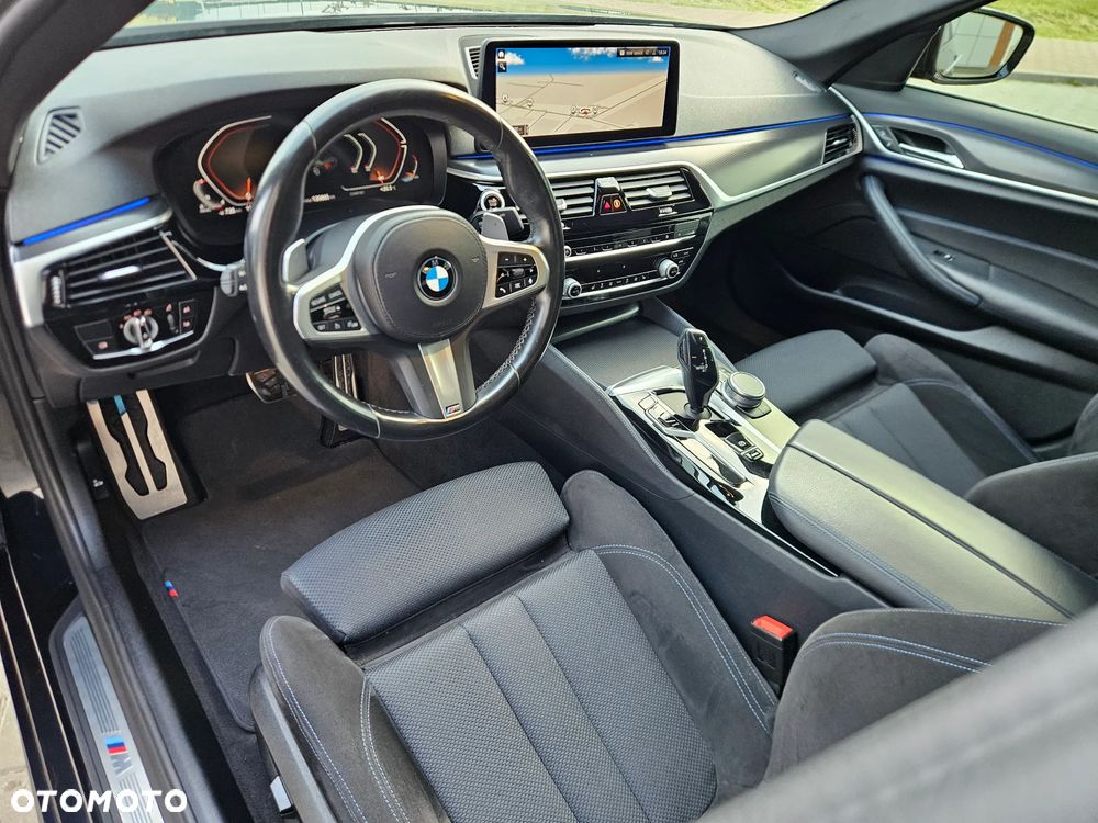 BMW Seria 5 520d MHEV M Sport sport - 14
