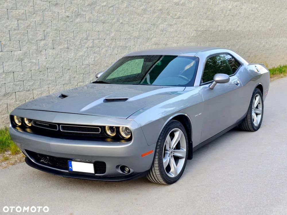 Dodge Challenger - 4
