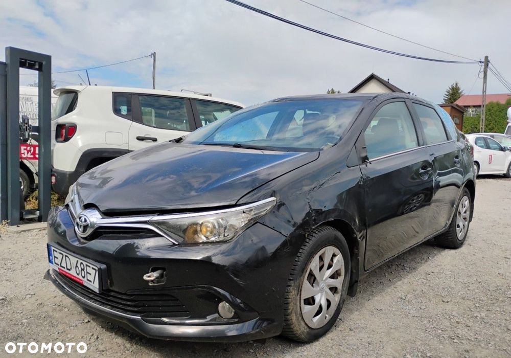 Toyota Auris - 3