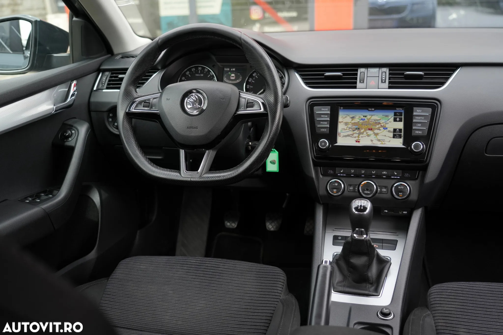 Skoda Octavia - 16