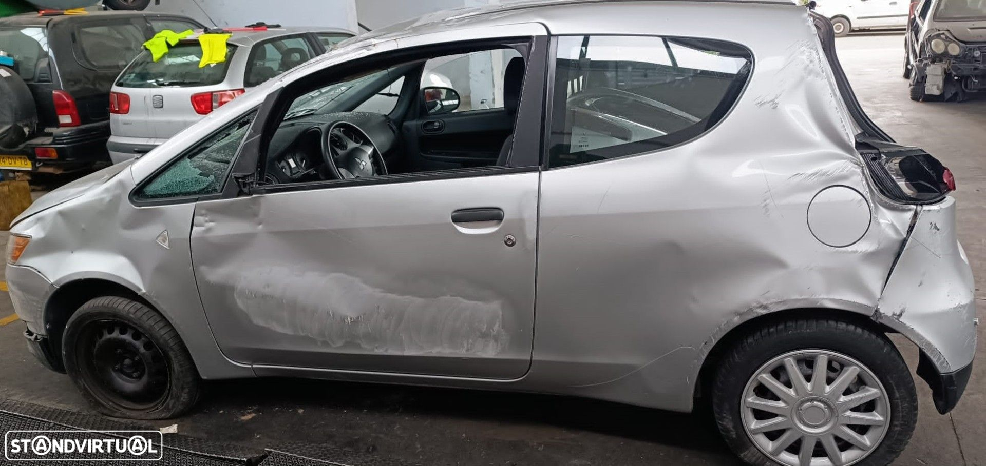 Mitsubishi Colt CZ3 de 2011 disponível para peças - 5