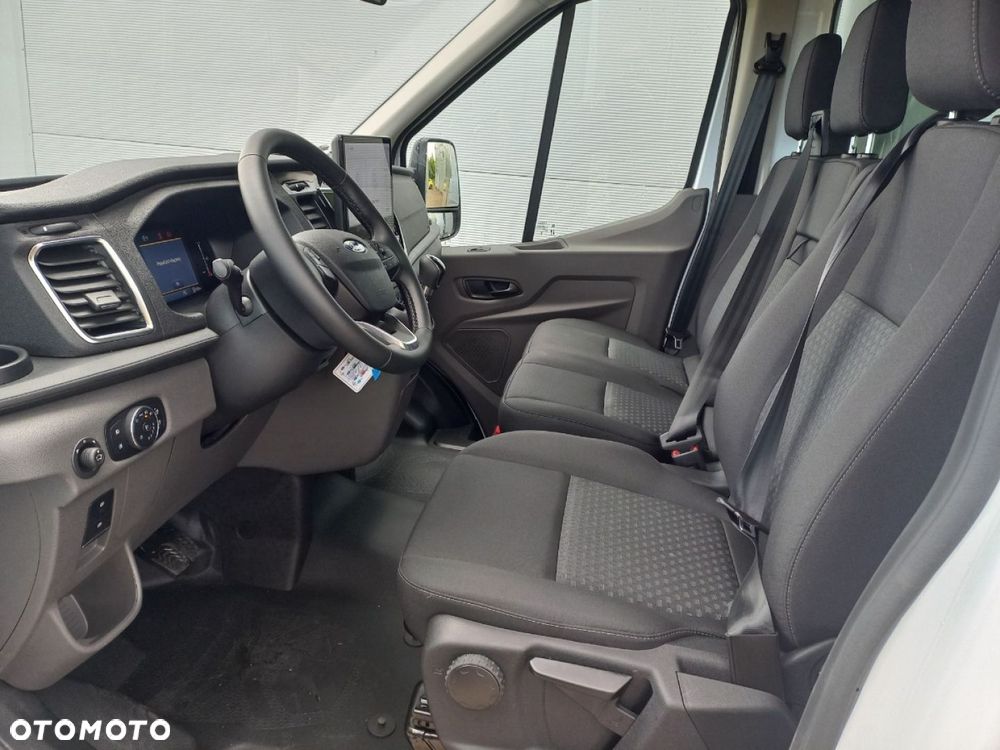 Ford transit - 13