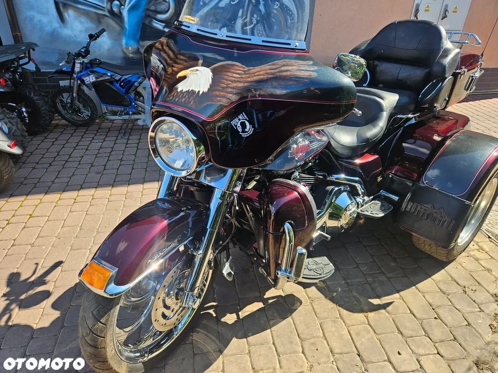 Harley-Davidson FLH Electra Glide - 12