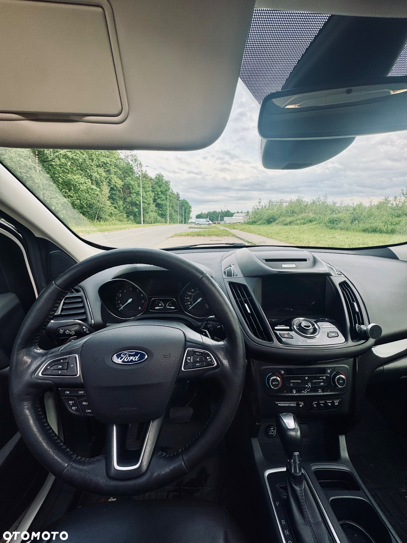 Ford Escape 2.0 EcoBoost AWD Titanium - 16