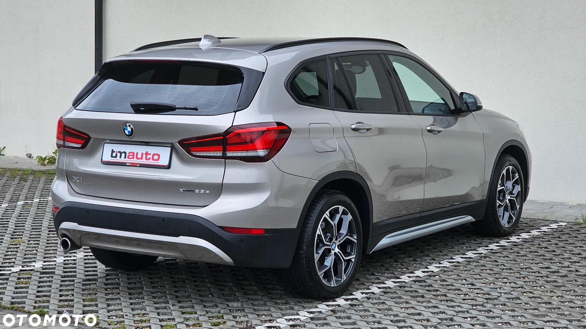 BMW X1 xDrive25e xLine - 35