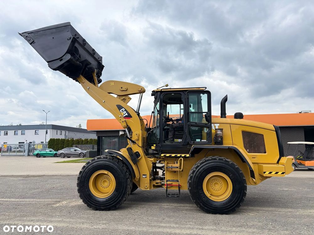 Caterpillar 930M - 10