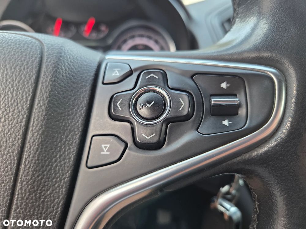 Opel Insignia 2.0 CDTI Sports Tourer ecoFLEXStart/Stop Business Innovation - 18