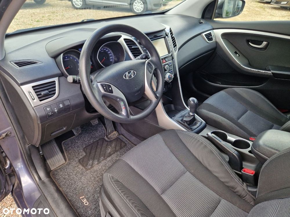 Hyundai i30 blue 1.4 Passion - 6