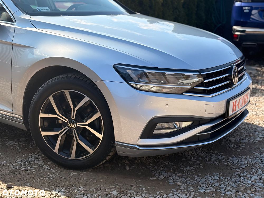 Volkswagen Passat 2.0 TDI EVO Elegance DSG - 9