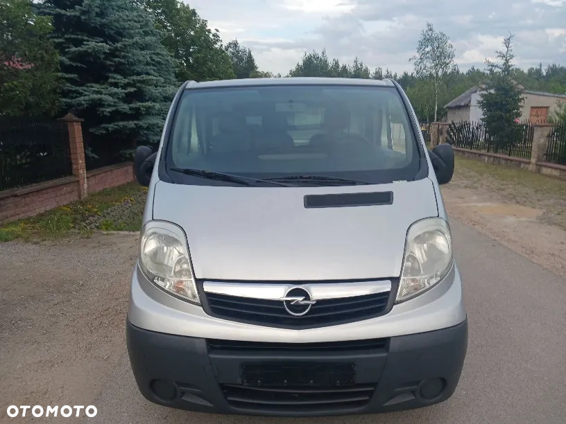 Opel Vivaro - 2