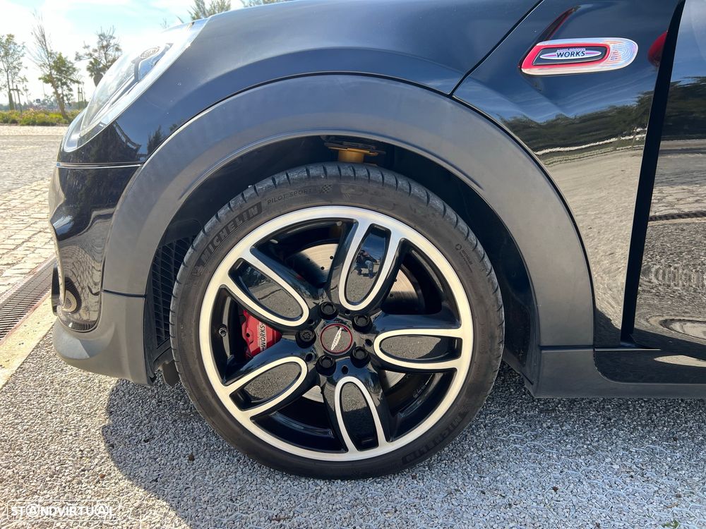 MINI 3 Portas John Cooper Works Aut. - 9