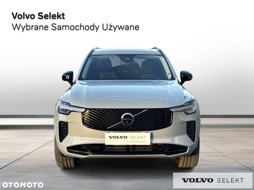 Volvo XC 90 - 9