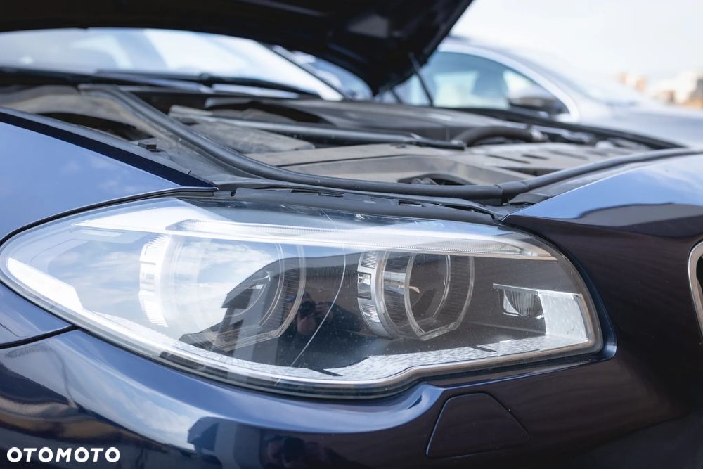 BMW Seria 5 535d xDrive - 29