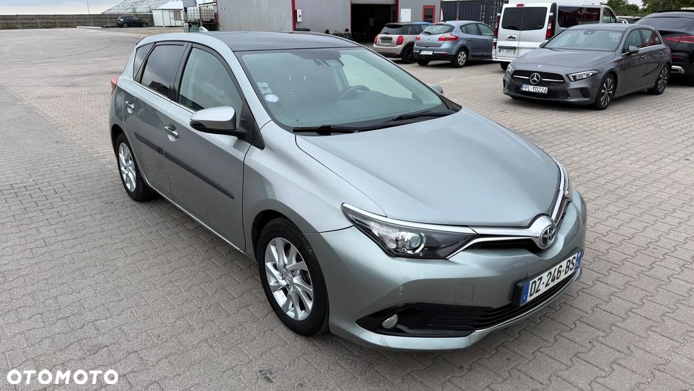 Toyota Auris - 2