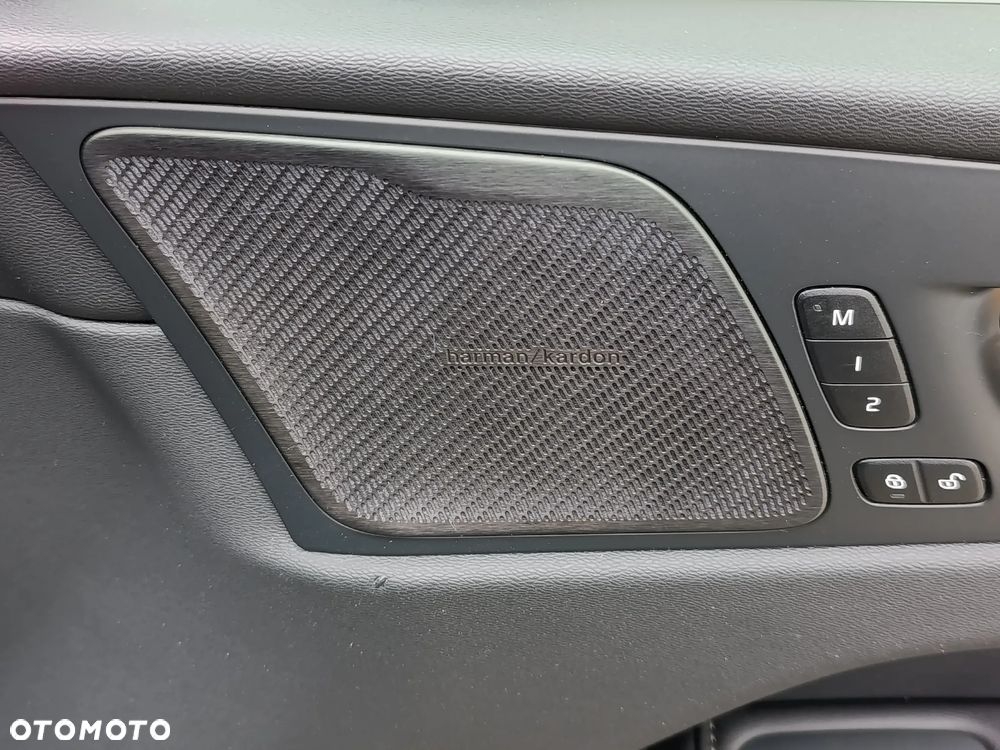 Volvo XC 60 B5 D AWD Geartronic RDesign - 17