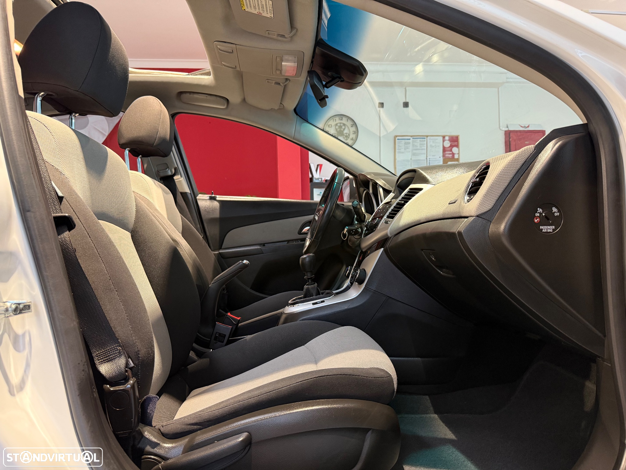Chevrolet Cruze 1.6 LT - 12