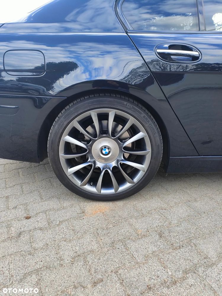 BMW Seria 7 - 21