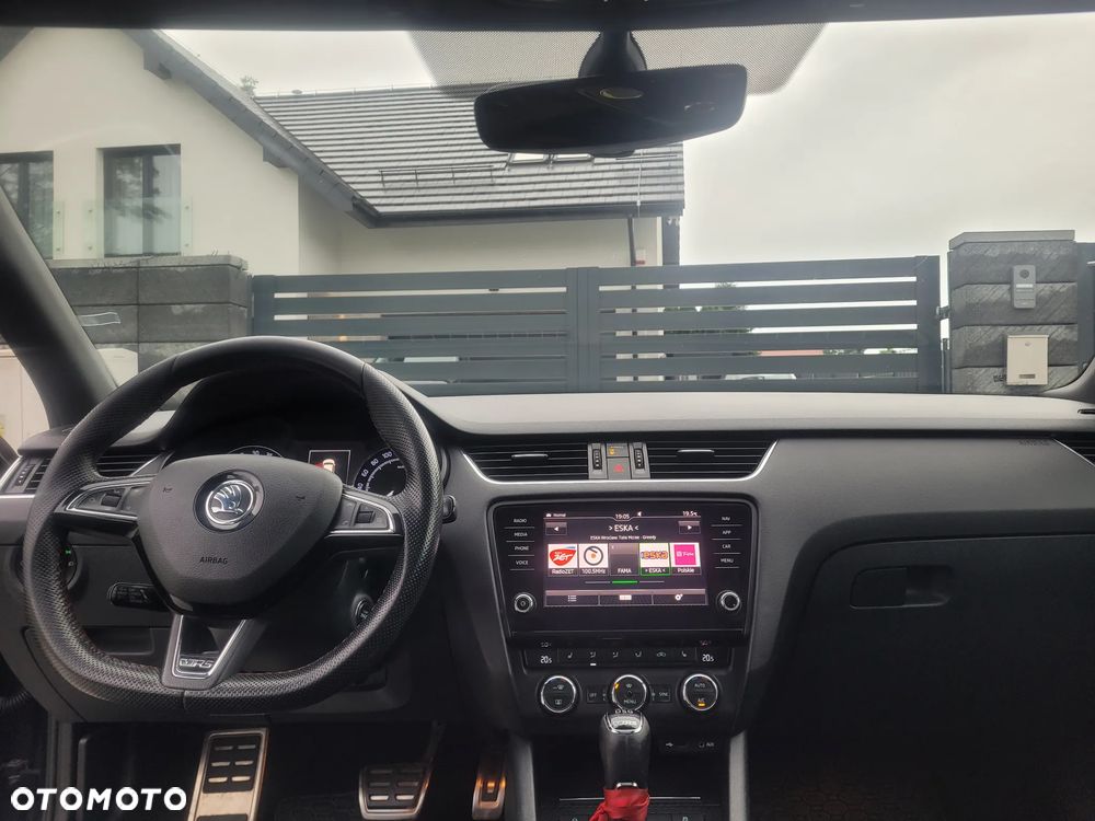 Skoda Octavia 2.0 TDI RS Challenge DSG - 10