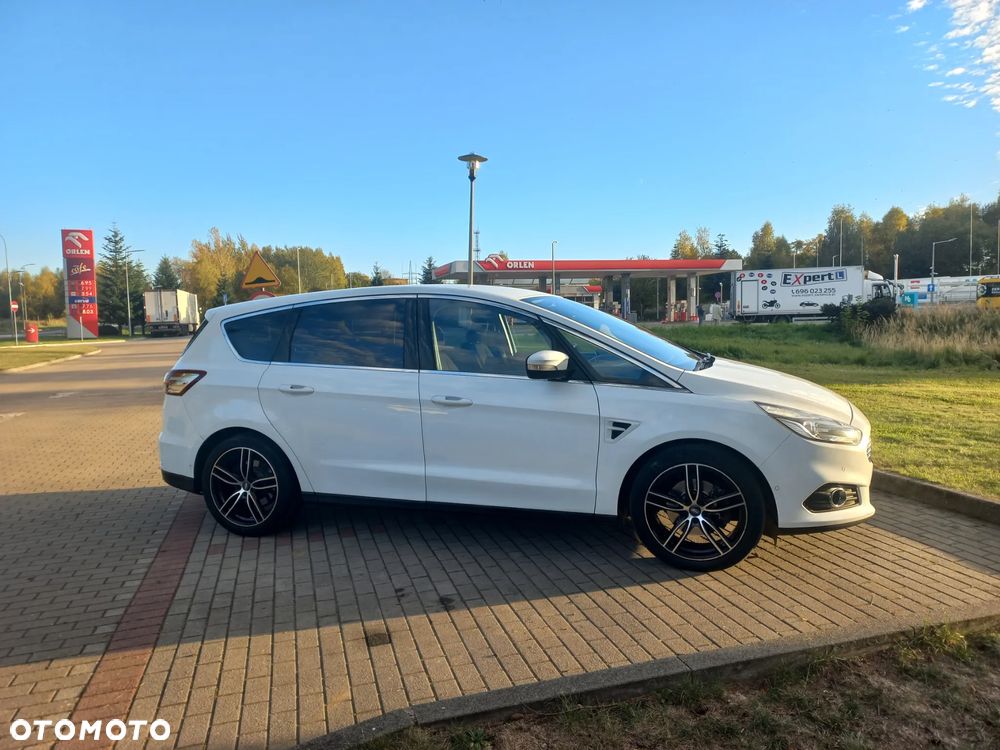 Ford S-Max - 37
