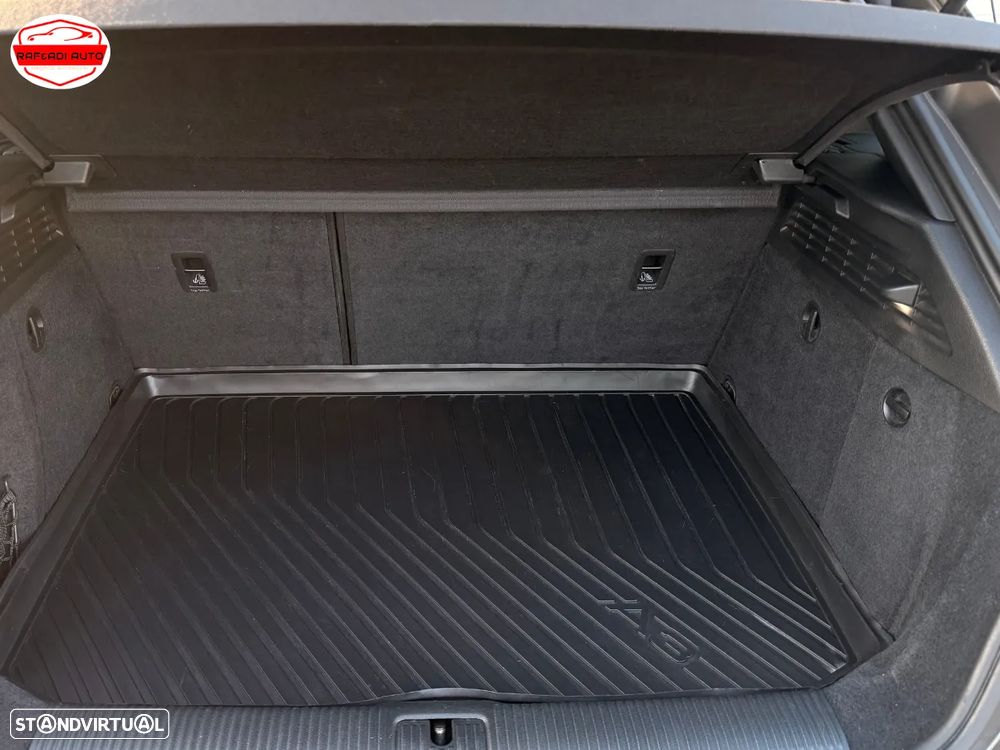 Audi A3 Sportback 1.6 TDI S line Sport Pack - 19