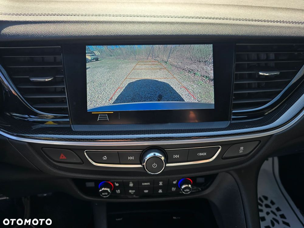 Opel Insignia 2.0 CDTI Elegance S&S - 32