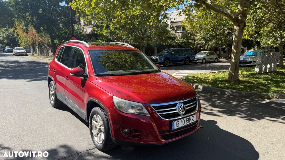 Volkswagen Tiguan - 1