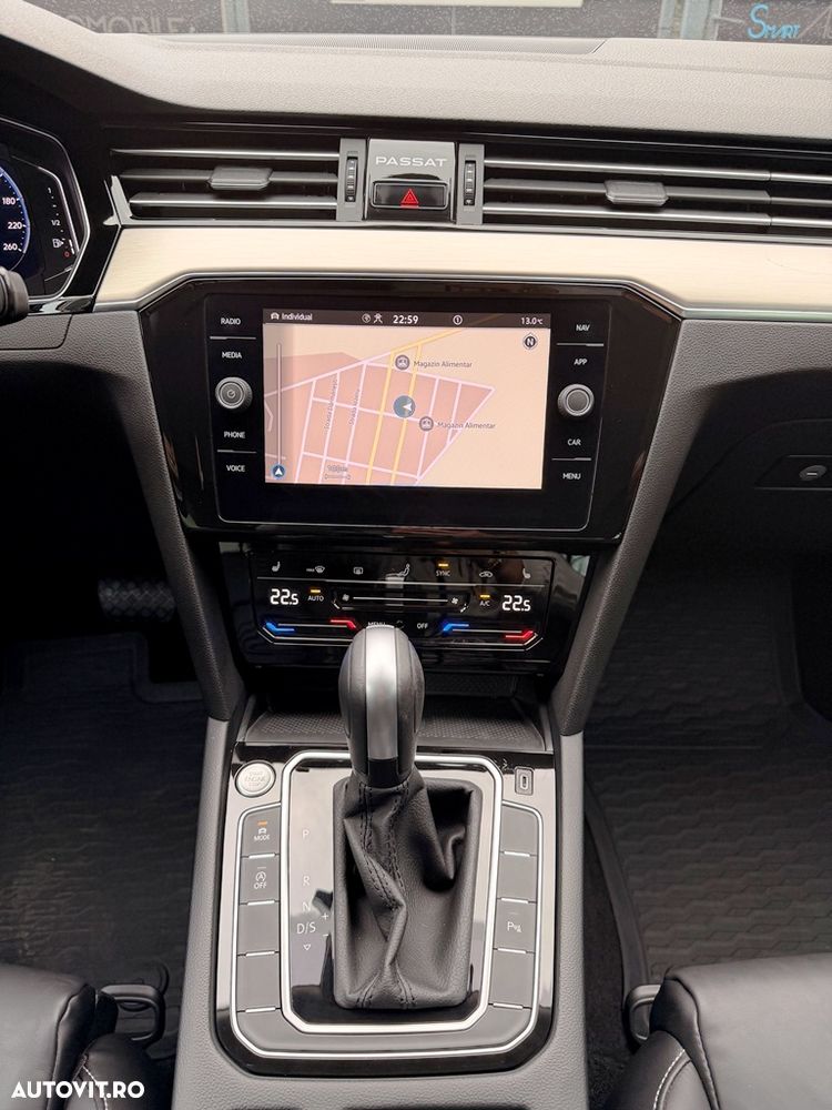 Volkswagen Passat 2.0 TDI DSG Highline - 23