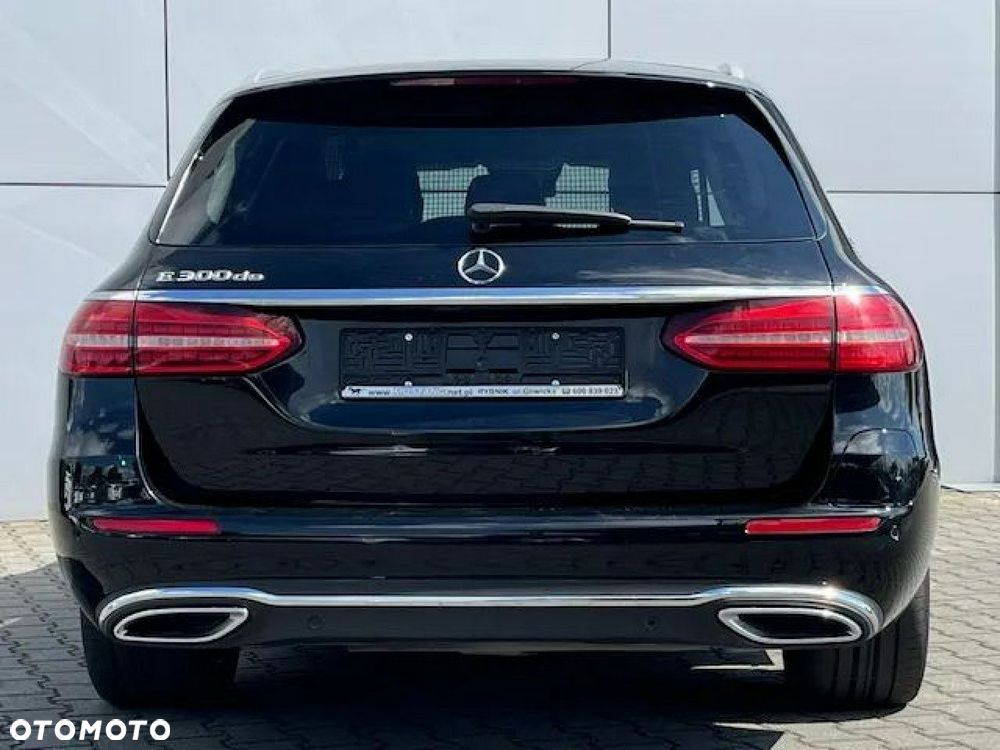 Mercedes-Benz Klasa E - 11