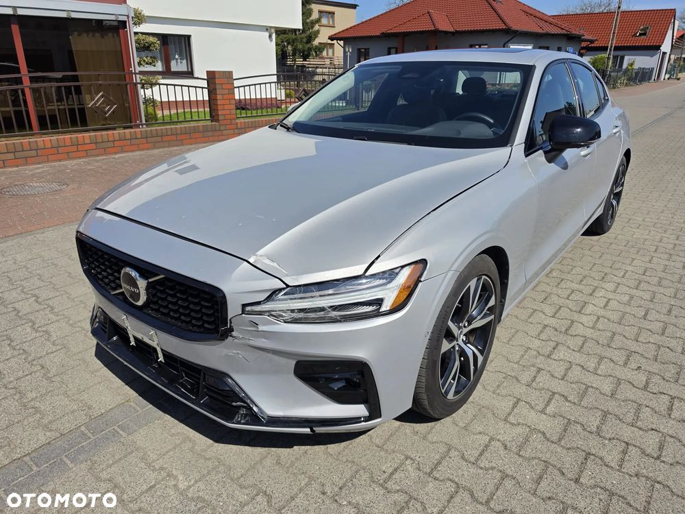Volvo S60 T5 R-Design First Edition - 5