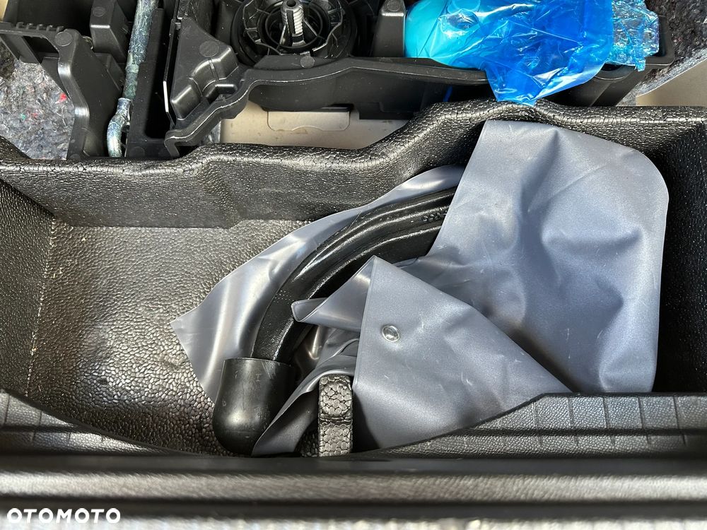 Peugeot 2008 - 32