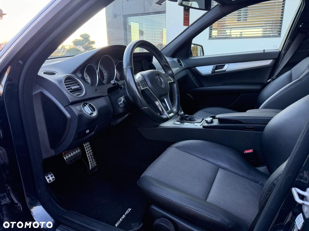 Mercedes-Benz Klasa C 200 (BlueEFFICIENCY) 7G-TRONIC Avantgarde - 13