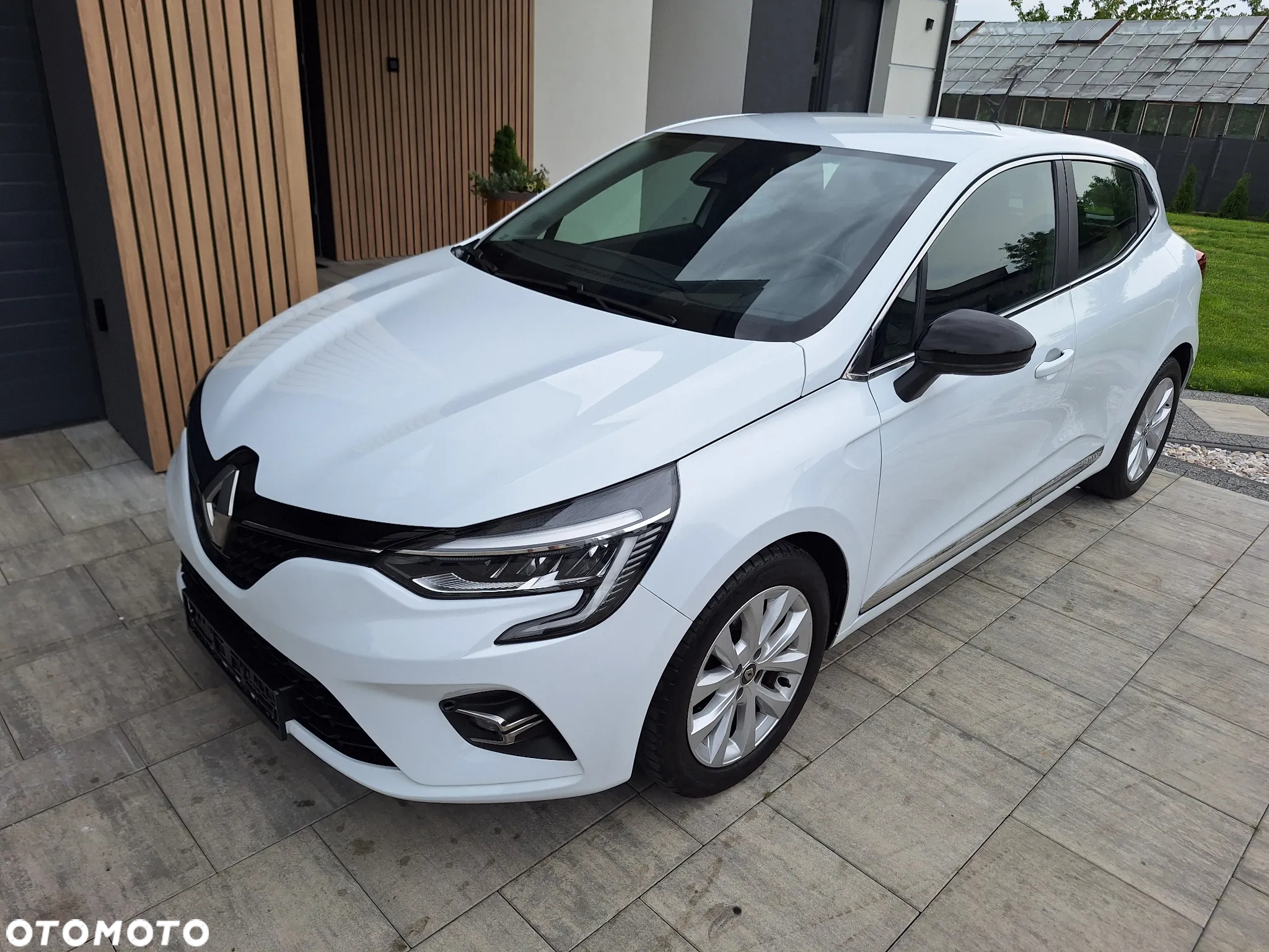 Renault Clio - 15