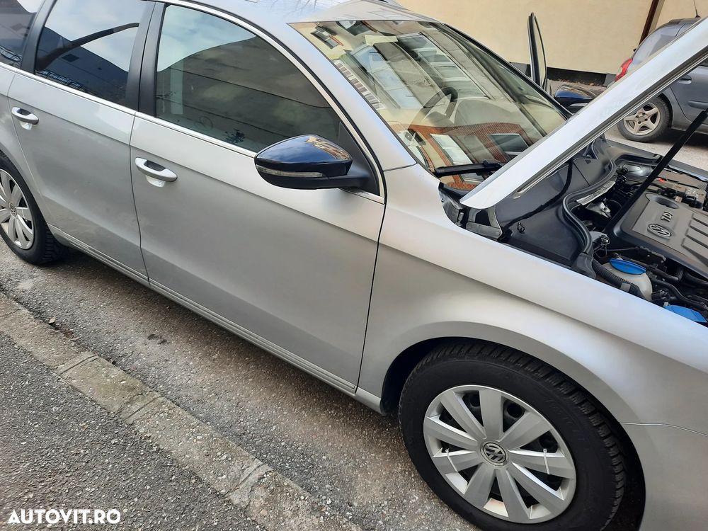 Volkswagen Passat - 12